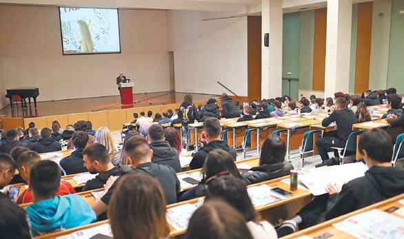 το ΟΠΑ υποδέχτηκε 28 σχολεία του Νομού Αττικής στις εγκαταστάσεις του με περισσότερους από 700 μαθητές να ενημερώνονται για τις σπουδές στο Ίδρυμα.