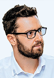 ΔΗΜΗΤΡΗΣ Α. ΤΣΟΥΚΝΙΔΗΣ, Αναπληρωτής Καθηγητής Τμήματος Λογιστικής και Χρηματοοικονομικής του ΟΠΑ 