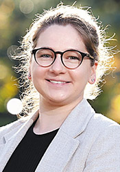 KSENIA USANOVA, Επίκουρης Καθηγήτριας Βιώσιμης Διοίκησης Ανθρώπινου Δυναμικού του University College Dublin, Ιρλανδία