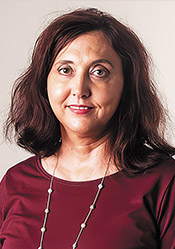 ADELE BEZUIDENHOUT, Αναπληρώτριας Καθηγήτριας Οργανωσιακής Συμπεριφοράς και Ανάπτυξης Ανθρώπινου Δυναμικού του University of Portsmouth, Ηνωμένο Βασίλειο
