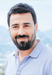 ΑΝΕΣΤΗΣ Κ. ΚΟΥΤΣΟΥΔΗΣ, Διευθυντής Ερευνών του Ινστιτούτου Επεξεργασίας του Λόγου στο Ερευνητικό Κέντρο «Αθηνά»