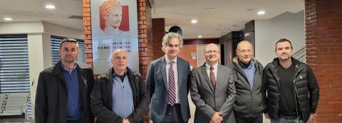 Professor Alexander Cooley, Vice Provost for Academic Centers and Libraries at Columbia University, USA, visited the Athens University of Economics and Business and met with the Vice Rector for International Cooperation and Growth, Professor B. Papadakis, the Dean of the School of Economic Sciences, professor T. Moutos and professors of the School P. Hatzipanagiotou, G. Economidis and S. Blavoukos. The occasion of the meeting was the establishment of the International Education Center of New York's Columbia